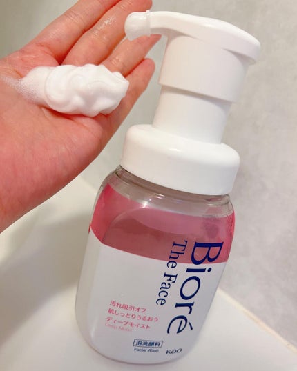 ビオレ ザフェイス 泡洗顔料 ディープモイスト/ビオレ/泡洗顔を使ったクチコミ(2枚目)