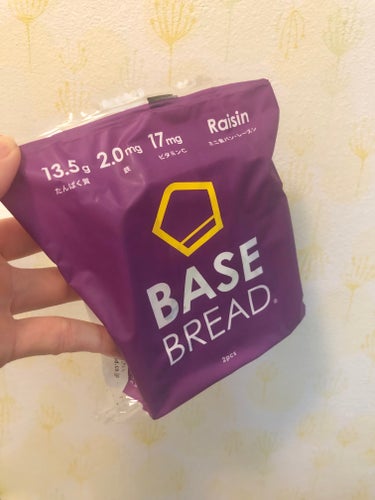 ベースフード BASE BREAD ミニ食パン・レーズン