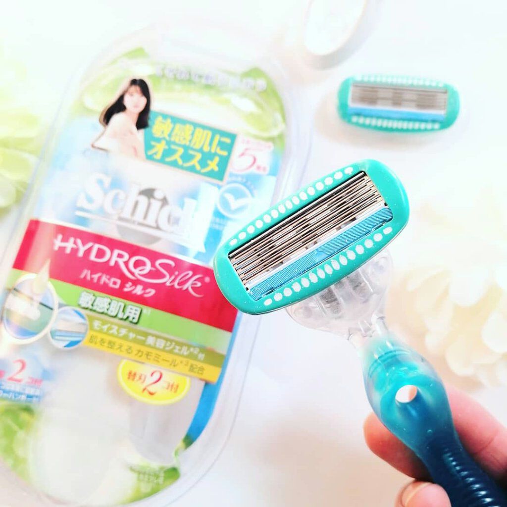 ハイドロシルク 敏感肌用 ホルダー （刃付き＋替刃１コ）/ハイドロシルク/シェーバーを使ったクチコミ（3枚目）
