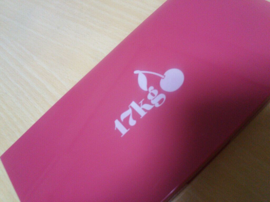 twinkle_perfume_888 on LIPS 「自分が気に入ってるコスメです!ニコラ2月号の付録! 17キログ..」(1枚目)