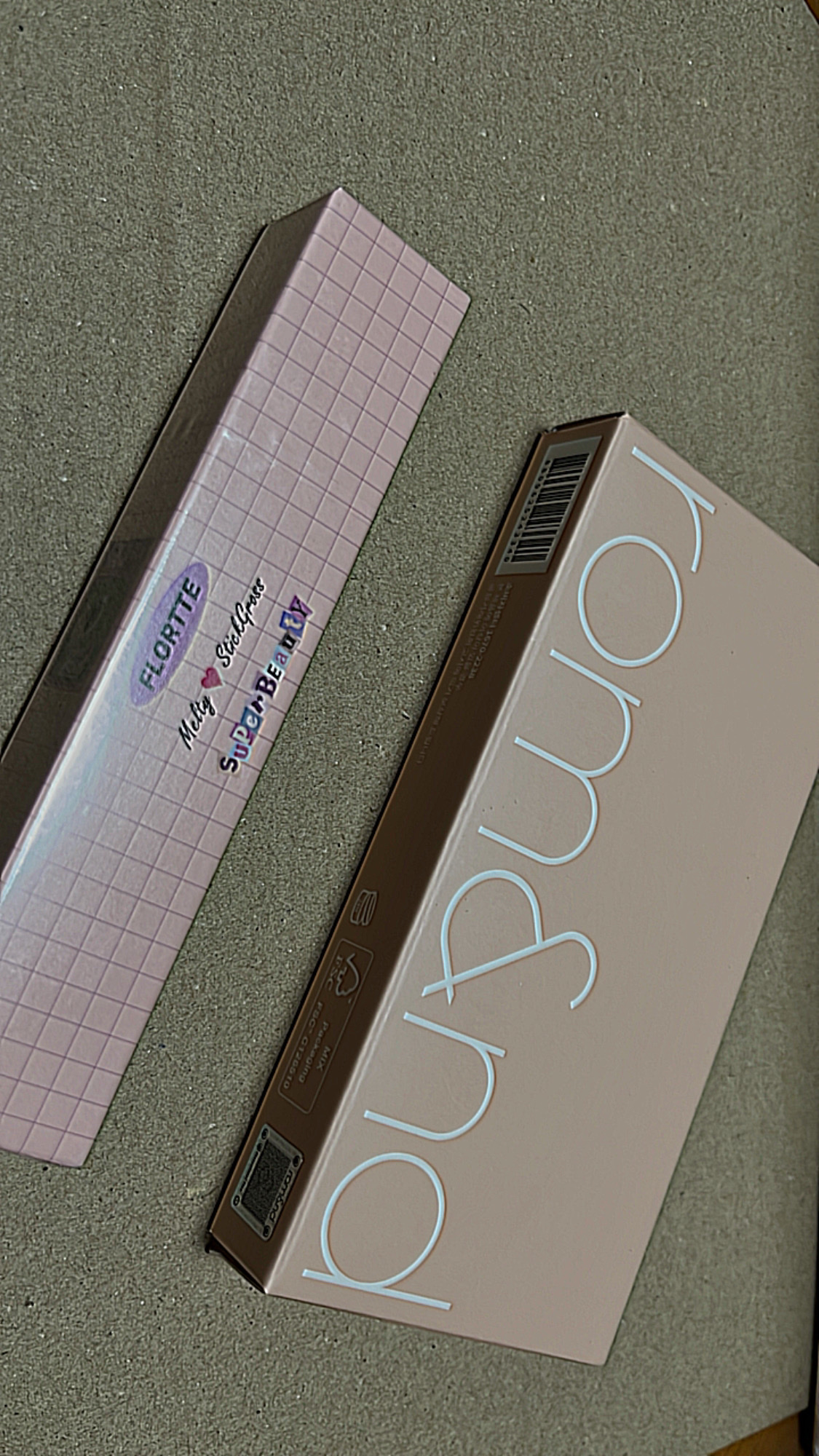 フロレット メルティーハート スティックグロス 03 ハニーデュー/FLORTTE/口紅を使ったクチコミ（1枚目）