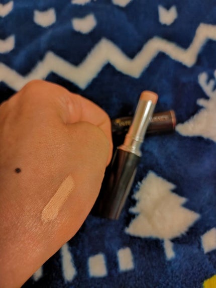 グレイシィ コンシーラー(シミ・ソバカス用)のクチコミ「★インテグレートグレイシー コンシーラーライトベージュ★
これはとっても塗りやすい!スティック.....」(2枚目)