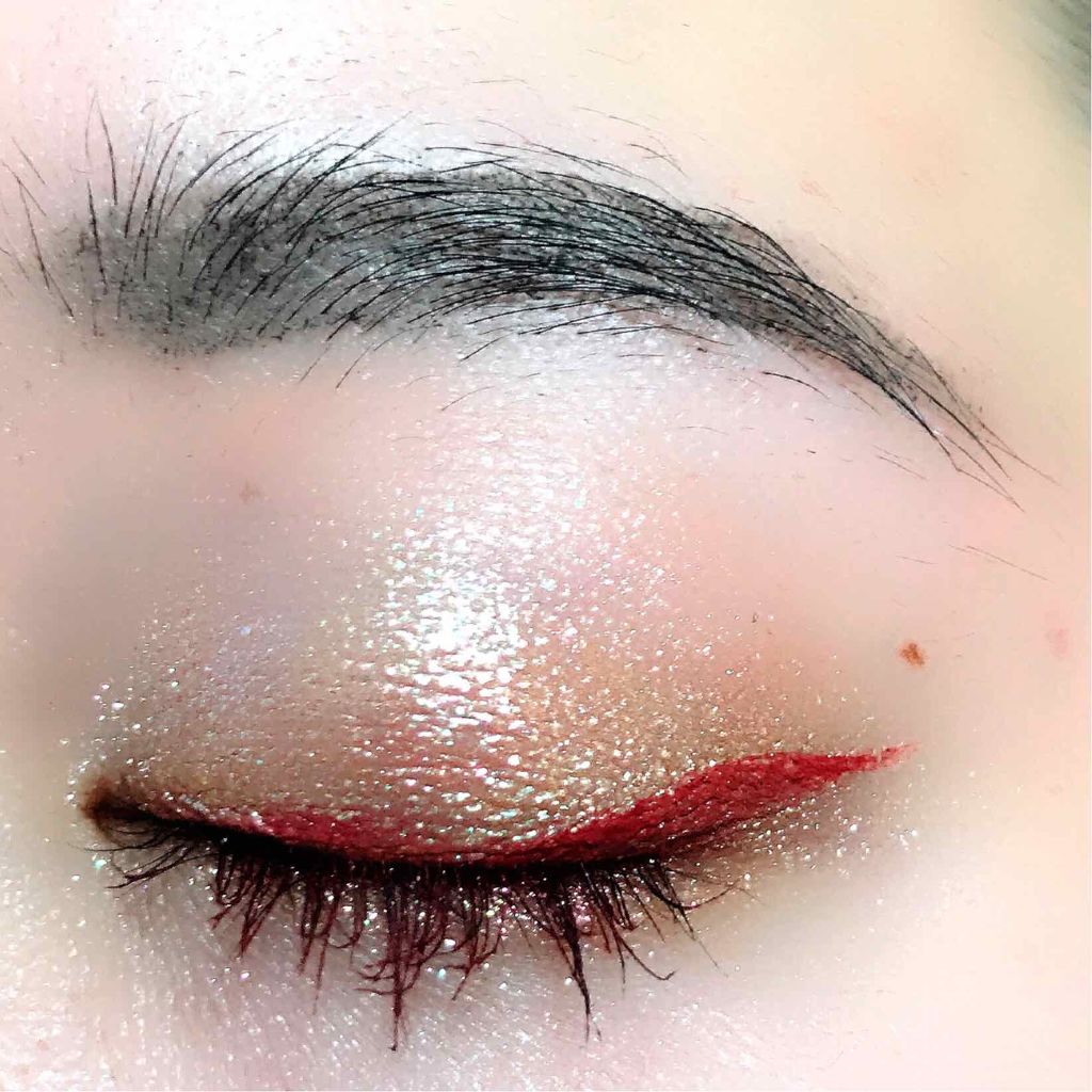 グリッタープリズム シャドウ/MISSHA/グリッターを使ったクチコミ（3枚目）