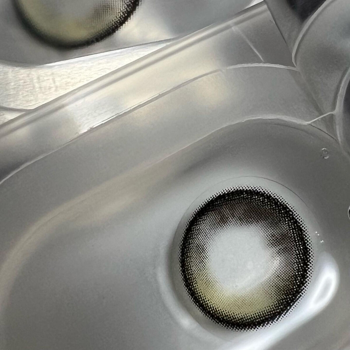 Secretive Kristen/Hapa kristin/カラーコンタクトレンズを使ったクチコミ（3枚目）