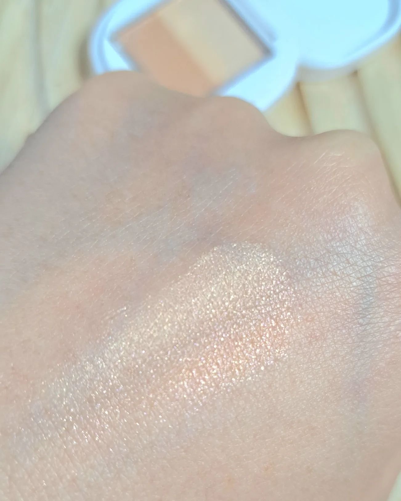 アイカラー/media luxe/アイシャドウパレットを使ったクチコミ（3枚目）