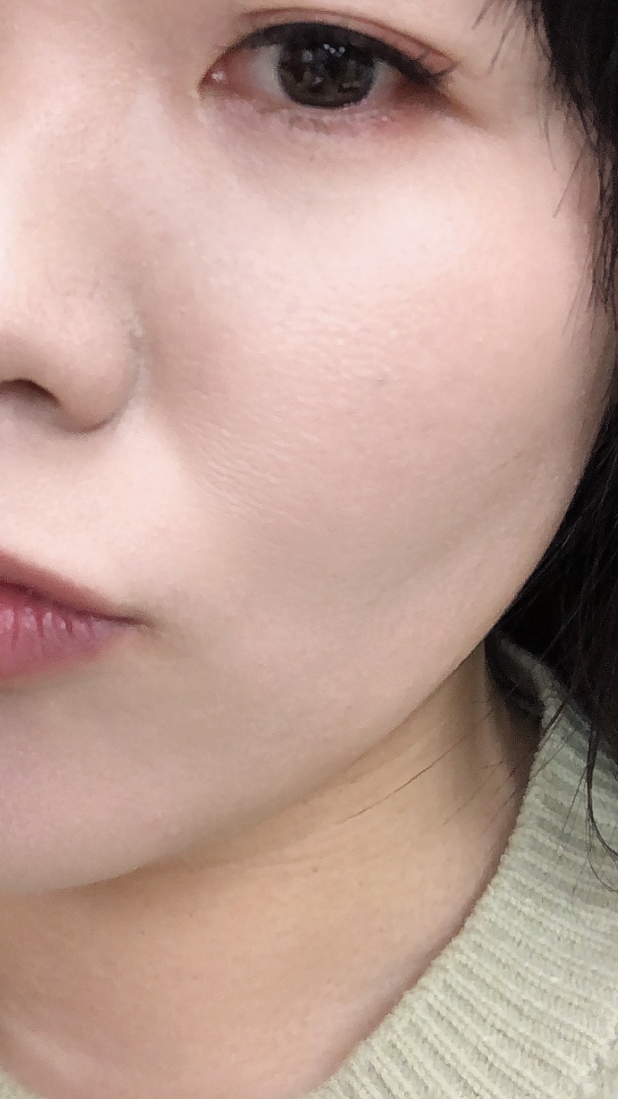 エッセンスBBクリーム N/毛穴パテ職人/BBクリームを使ったクチコミ（2枚目）