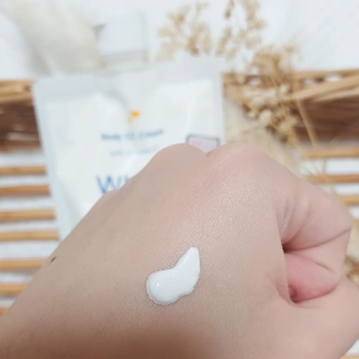 薬用ホワイトコンク ホワイトニングCC CII/ホワイトコンク/ボディクリームを使ったクチコミ(2枚目)