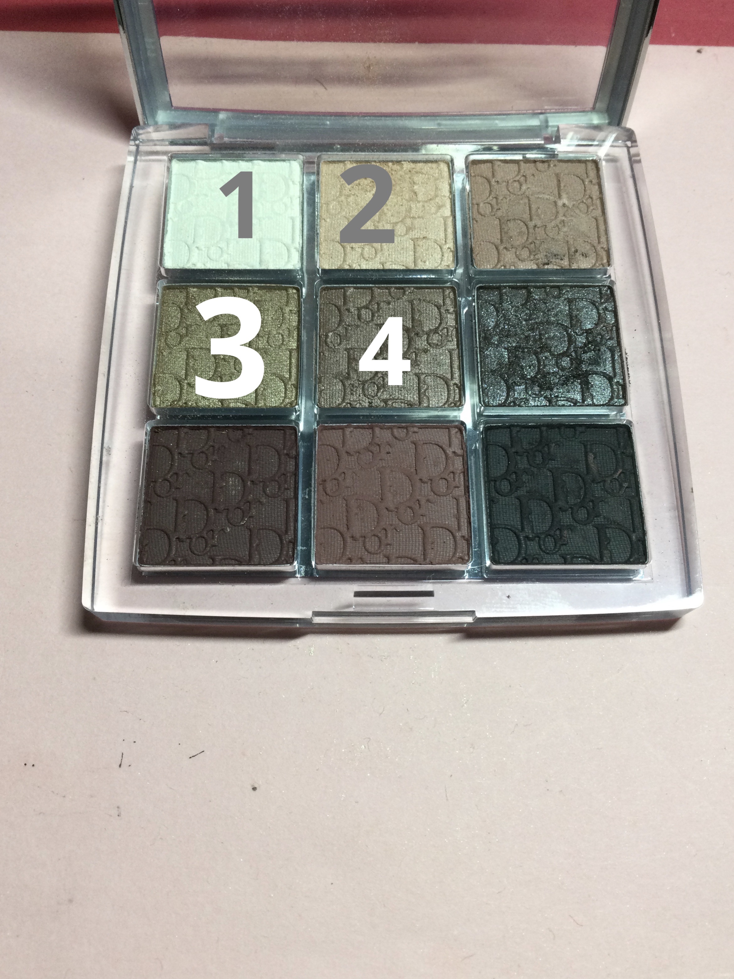 ルージュ クラジュール 01 ドラマティックで存在感のあるレッド/Elégance/口紅を使ったクチコミ（2枚目）