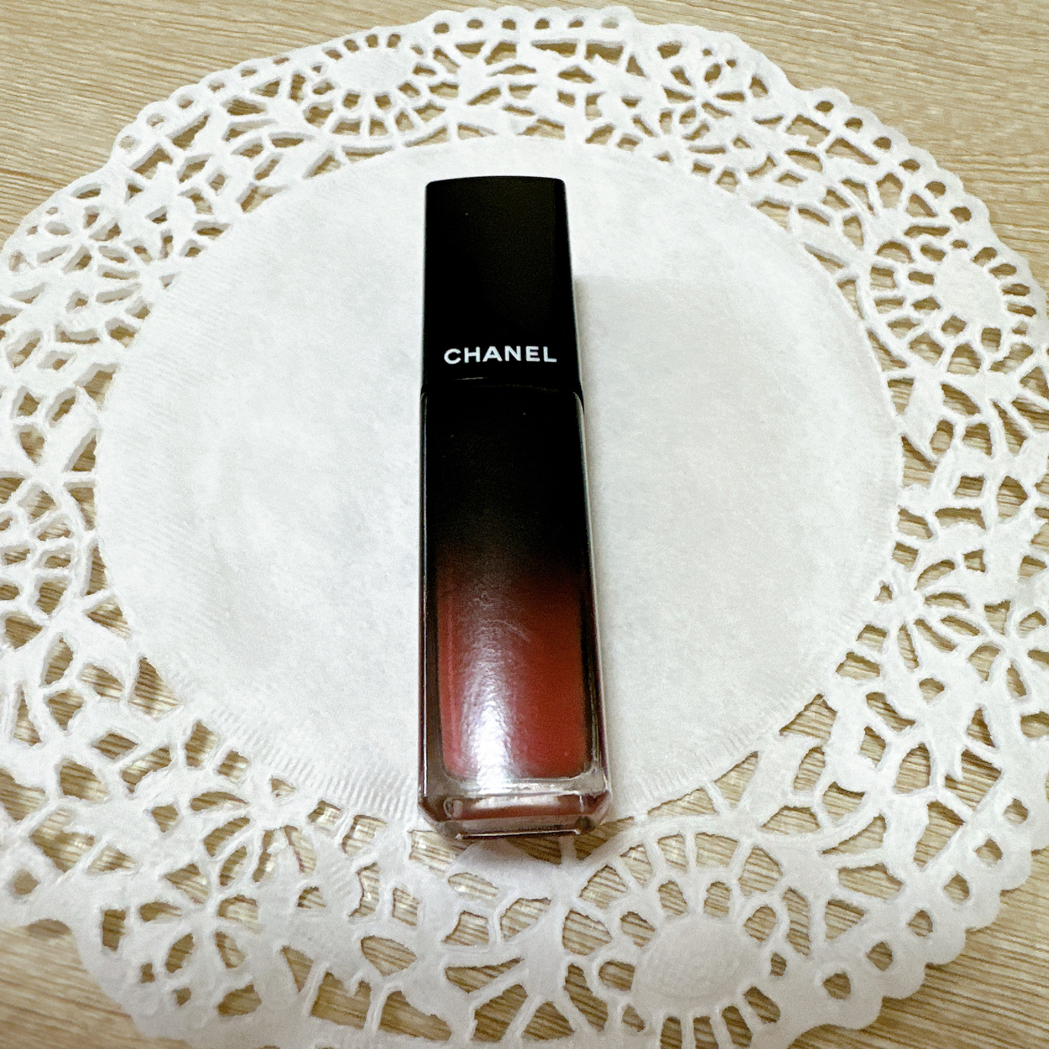 ルージュ アリュール ラック 82 ベージュ コンフィダンシエル/CHANEL/口紅を使ったクチコミ（2枚目）