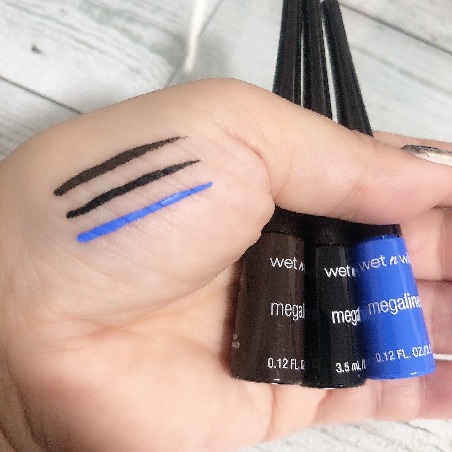 MegaLiner Liquid Eyeliner/wet 'n' wild/リキッドアイライナーを使ったクチコミ（3枚目）