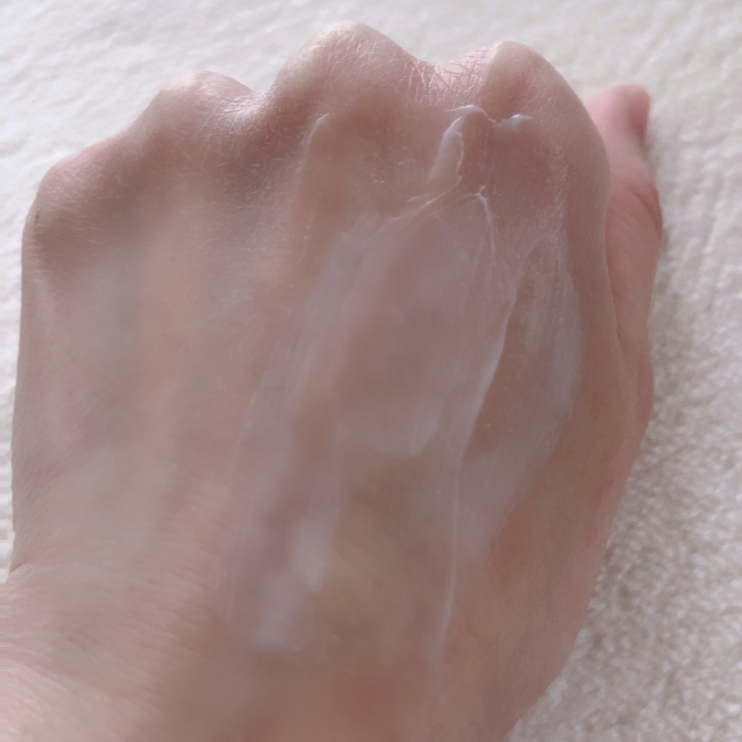 フェミナチュールインティメイトクリーム/ヴィーナスラボ/デリケートゾーンケアを使ったクチコミ（3枚目）