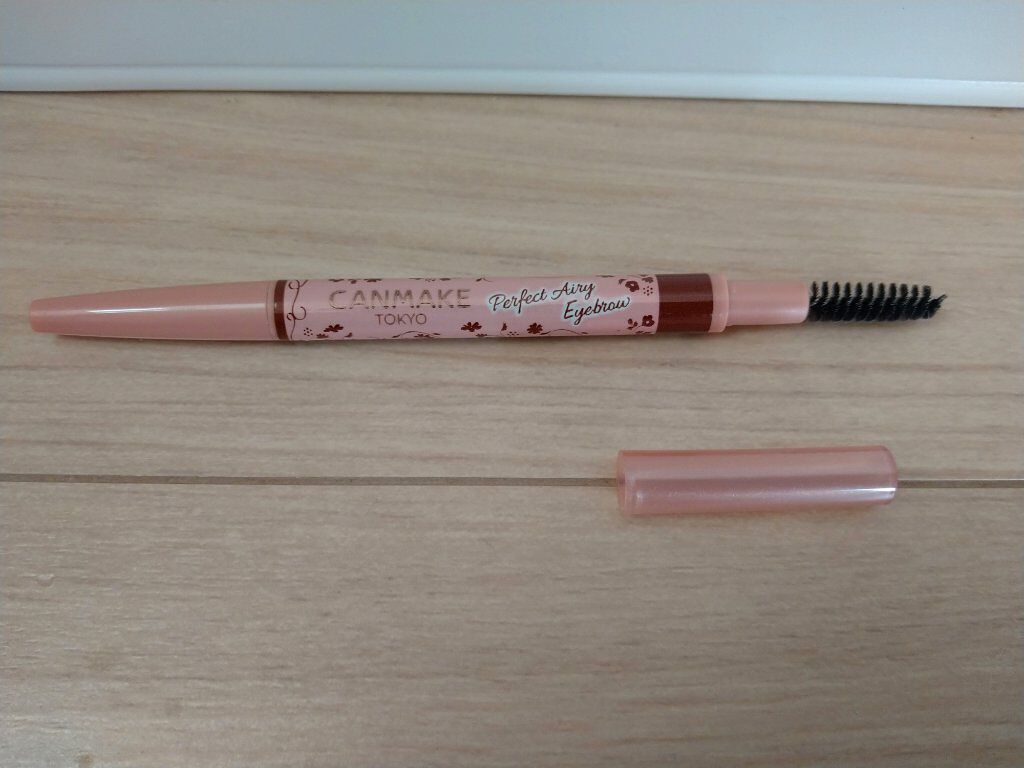 パーフェクトエアリーアイブロウ 02 ナチュラルブラウン/キャンメイク/アイブロウペンシルを使ったクチコミ（2枚目）