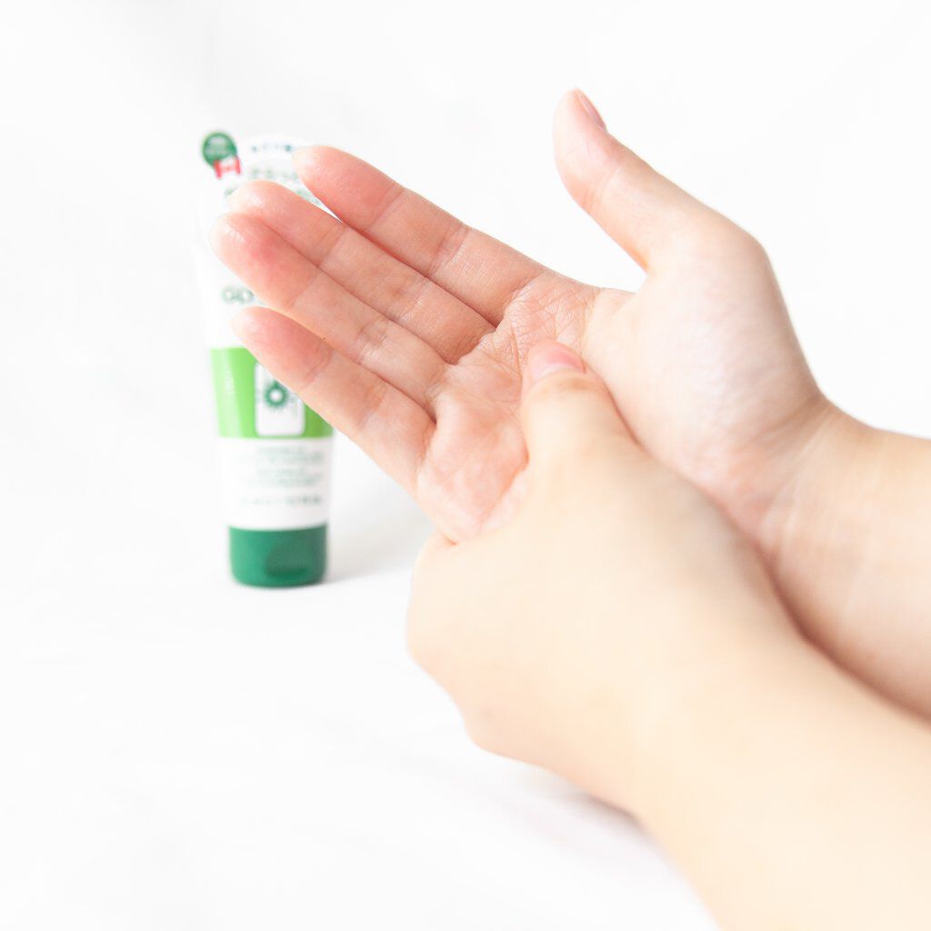 グリソメド ハンドクリーム R ソフト(フローラル)/グリソメド/ボディグッズを使ったクチコミ(4枚目)