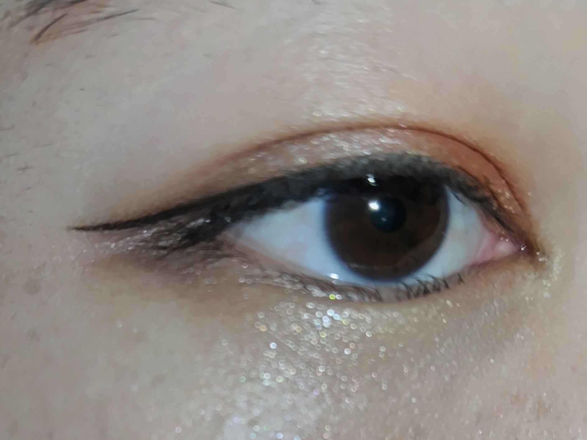 セカンドスキンエアリーパウダー/hince/プレストパウダーを使ったクチコミ（3枚目）