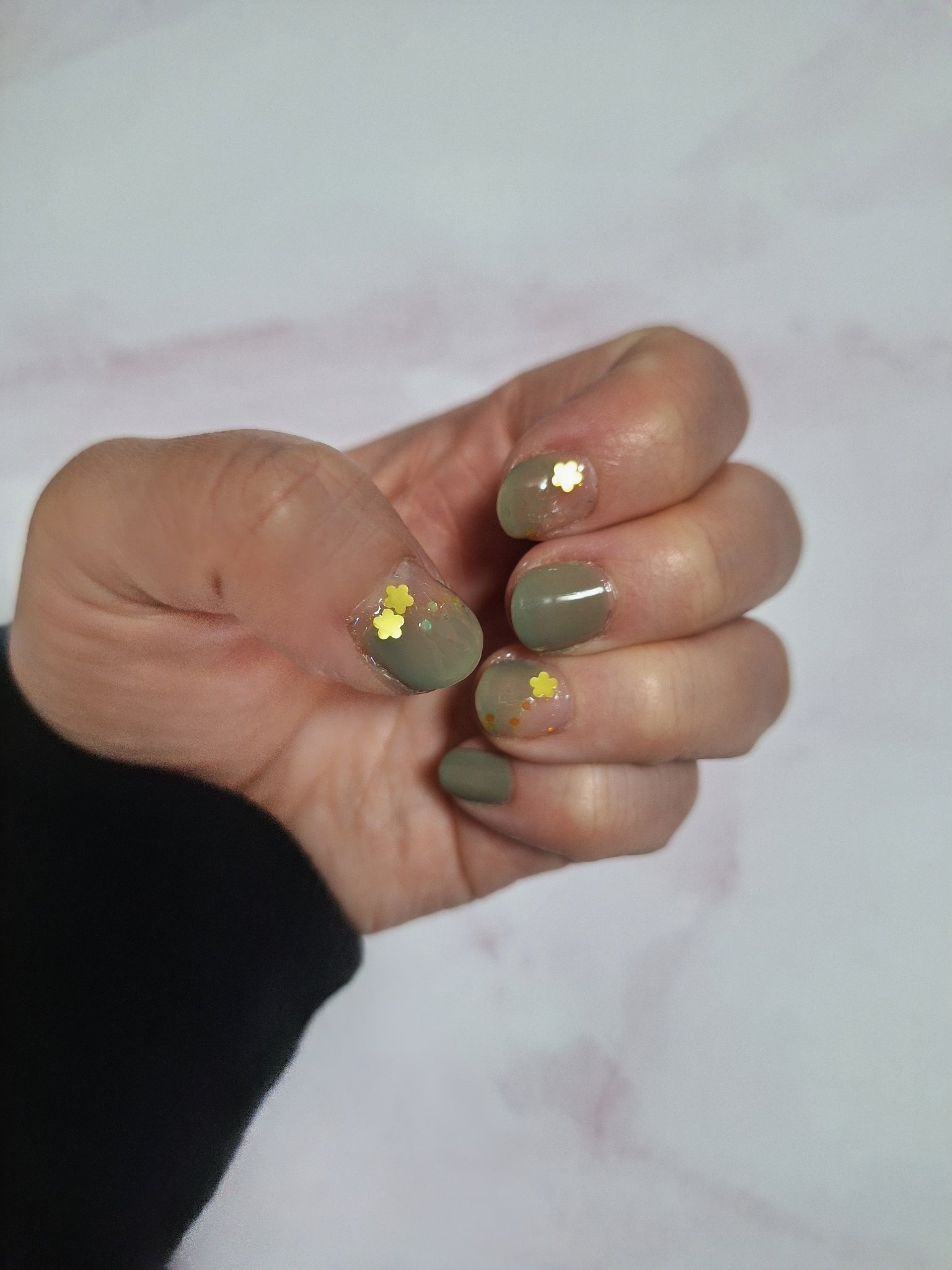 カラフルネイルズ/キャンメイク/マニキュアを使ったクチコミ（2枚目）