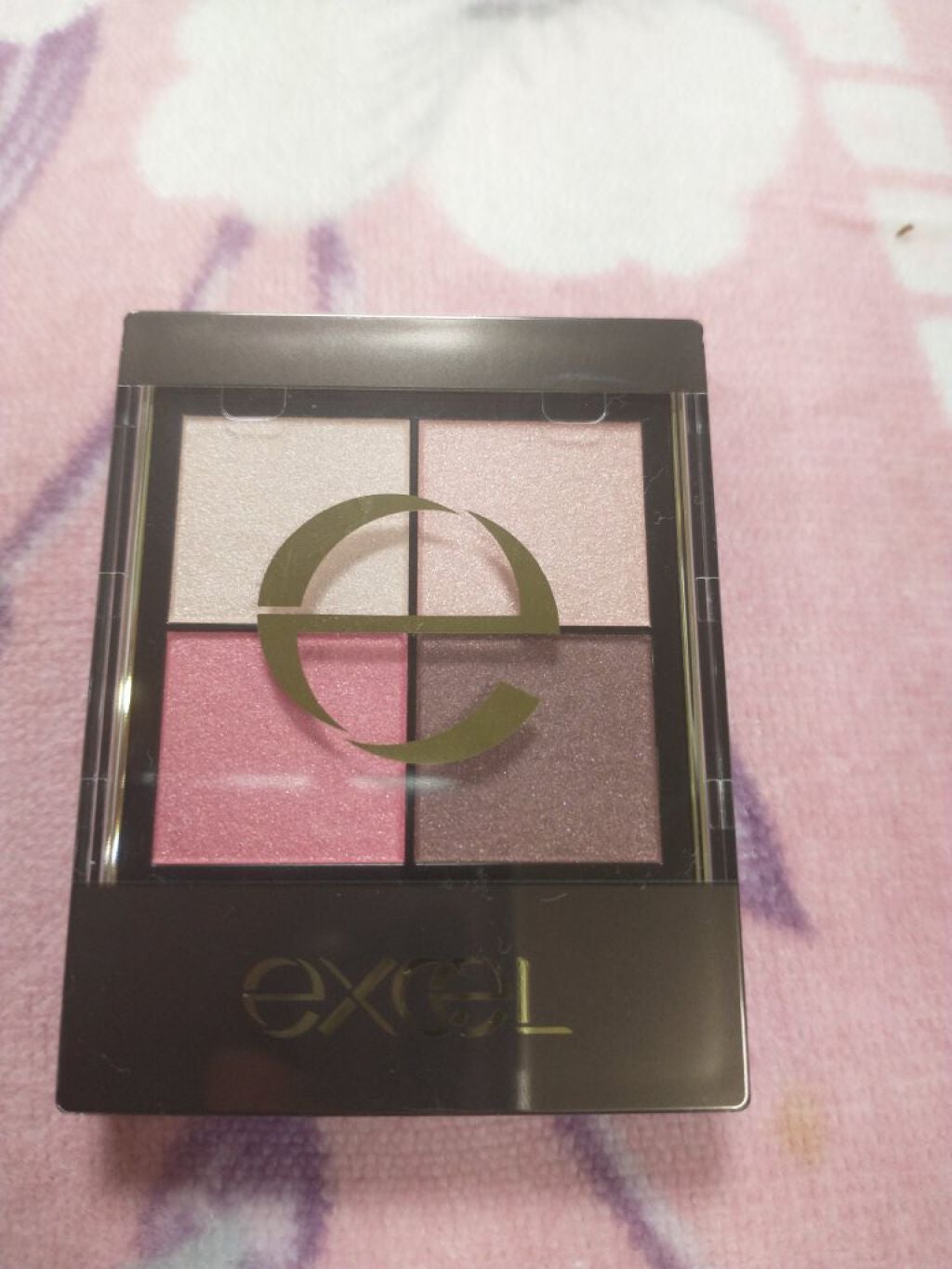 リアルクローズシャドウ/excel/アイシャドウパレットを使ったクチコミ(2枚目)