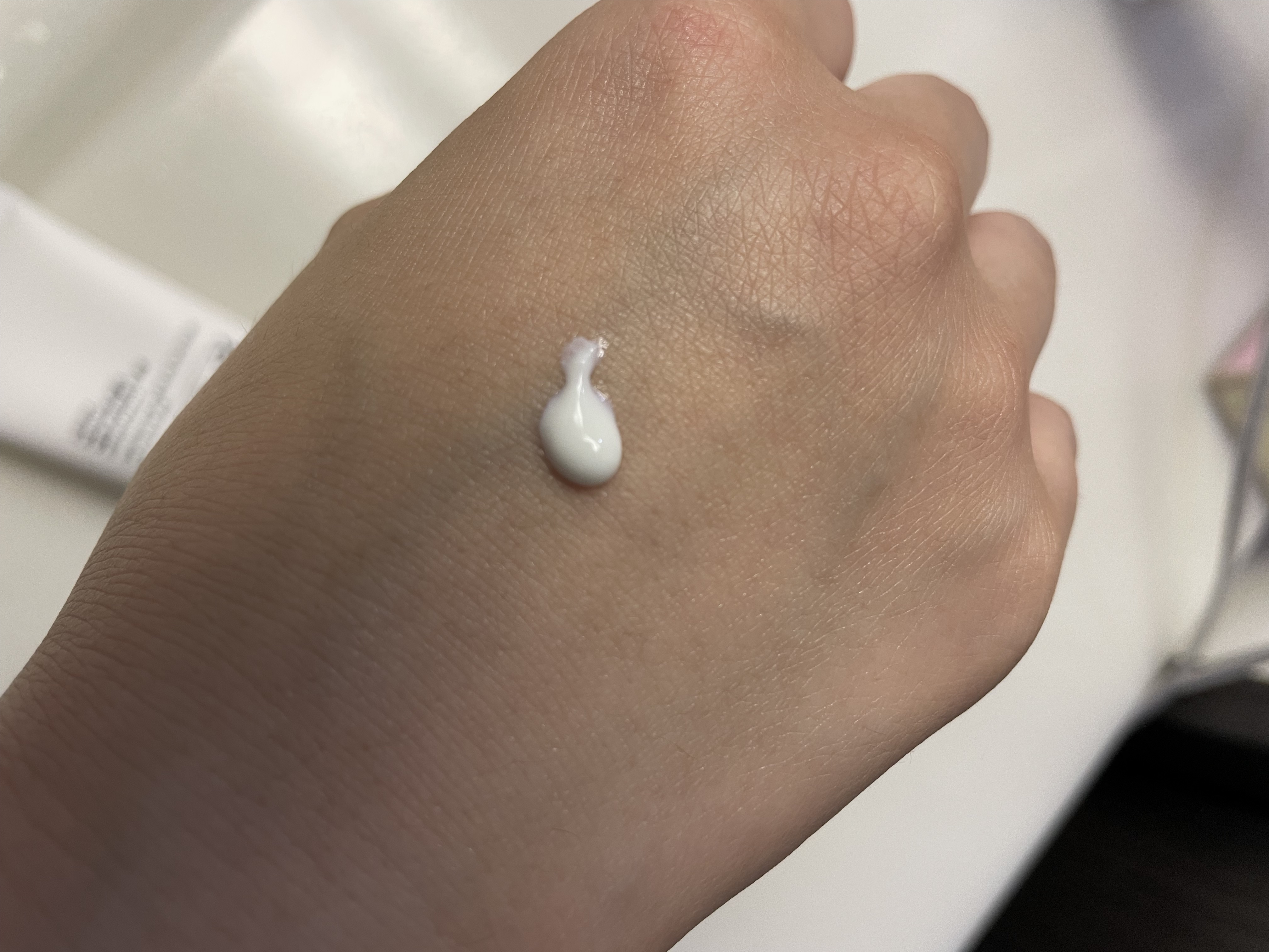 ヒアルーシカ ウォーターフィット サンセラム/SKIN1004/日焼け止めローションを使ったクチコミ（2枚目）