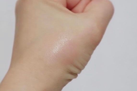 リップ バーム ブラッシング ケア/PRADA BEAUTY/リップバームを使ったクチコミ(3枚目)