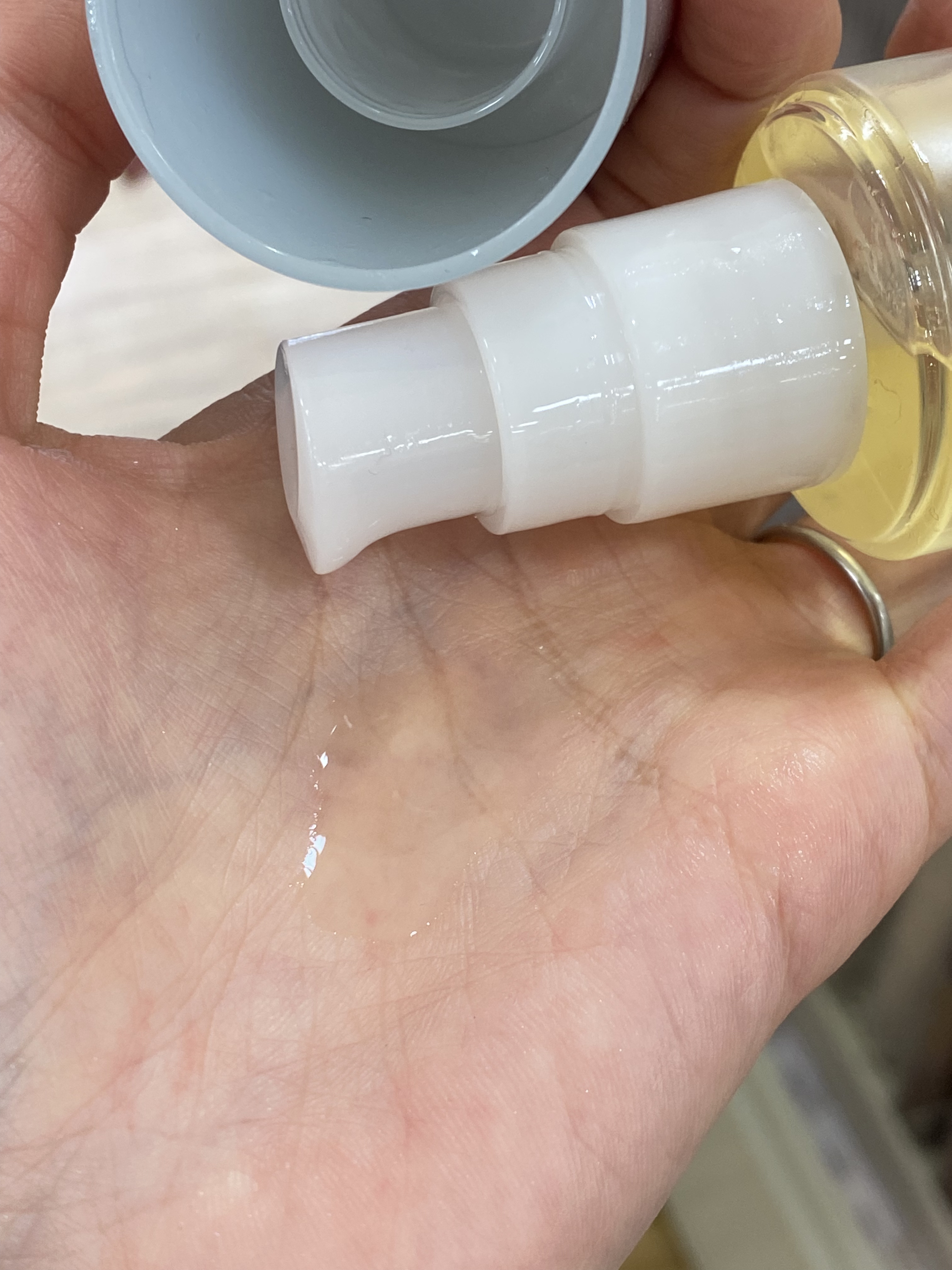 マルチスタイリングオイルリッチ/NiNE/ヘアオイルを使ったクチコミ（3枚目）