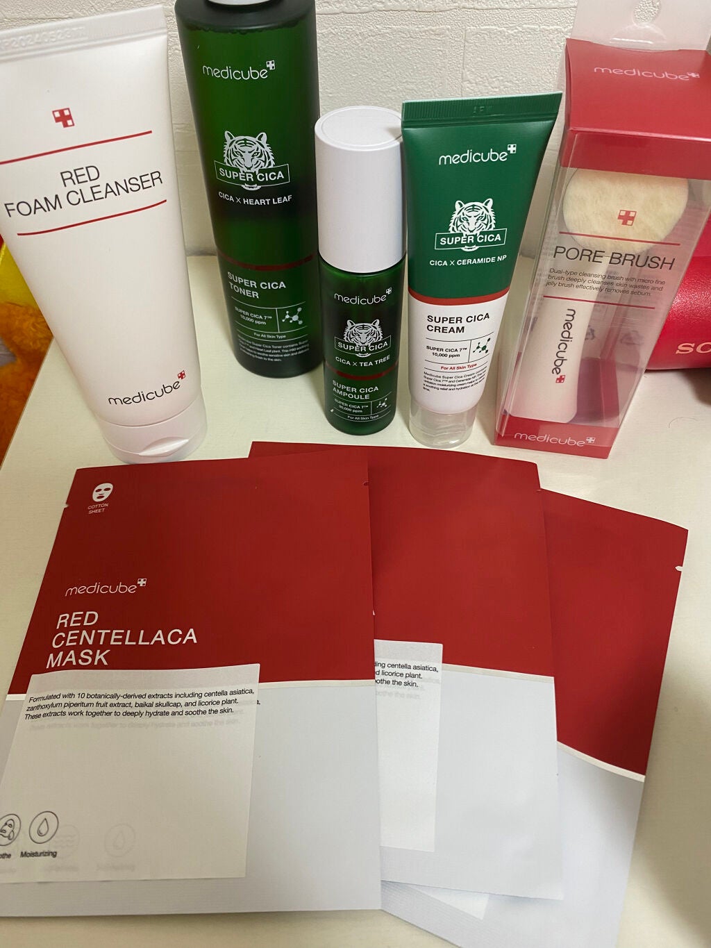 レッドクレンジングフォーム/MEDICUBE/洗顔フォームを使ったクチコミ(1枚目)