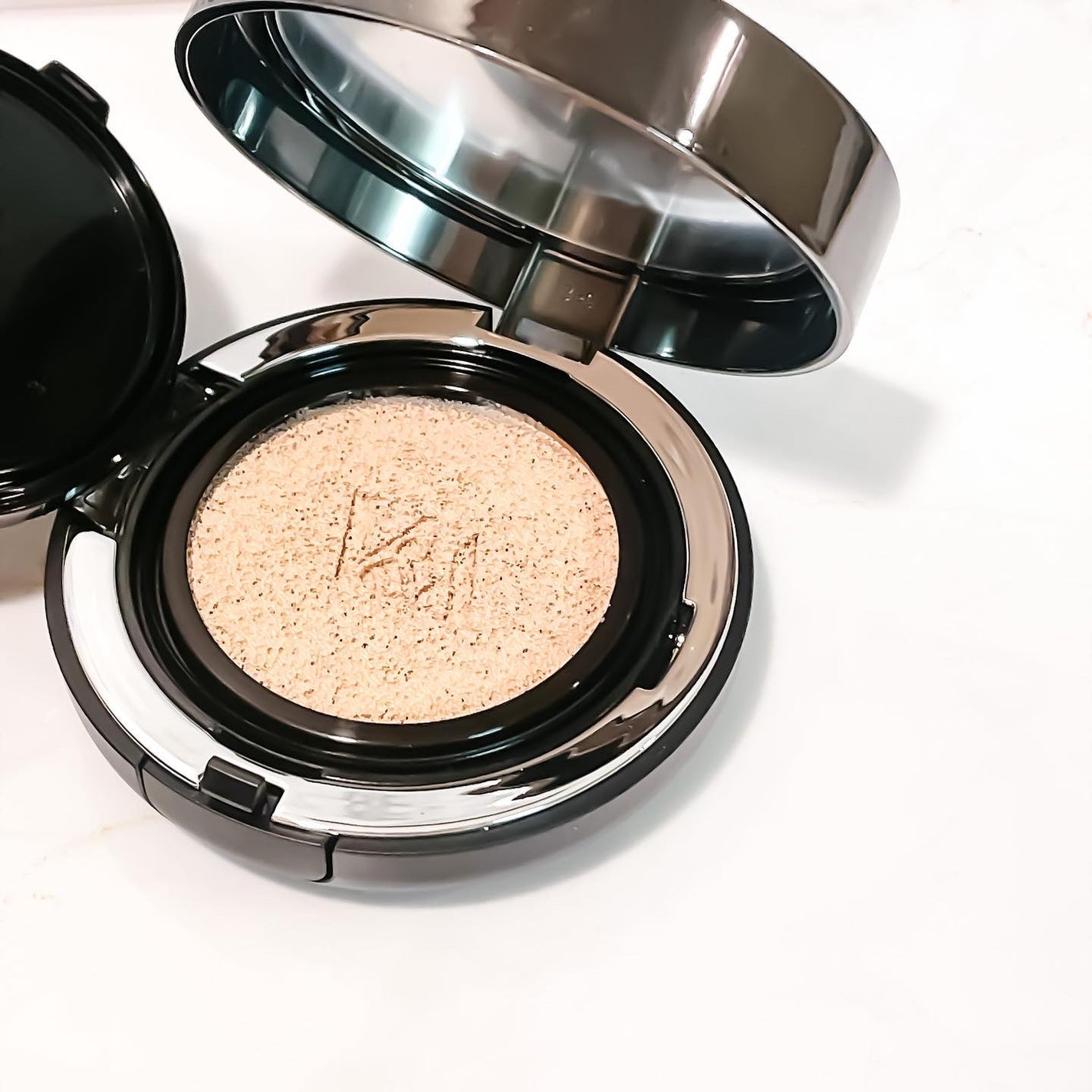 ロングウェアクッションファンデーション/V&Aビューティー/クッションファンデーションを使ったクチコミ(3枚目)