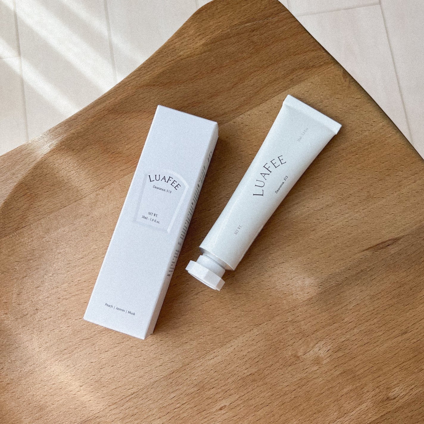 ソリッド パフューム ホワイトアプリコット/LUAFEE/練り香水を使ったクチコミ(1枚目)