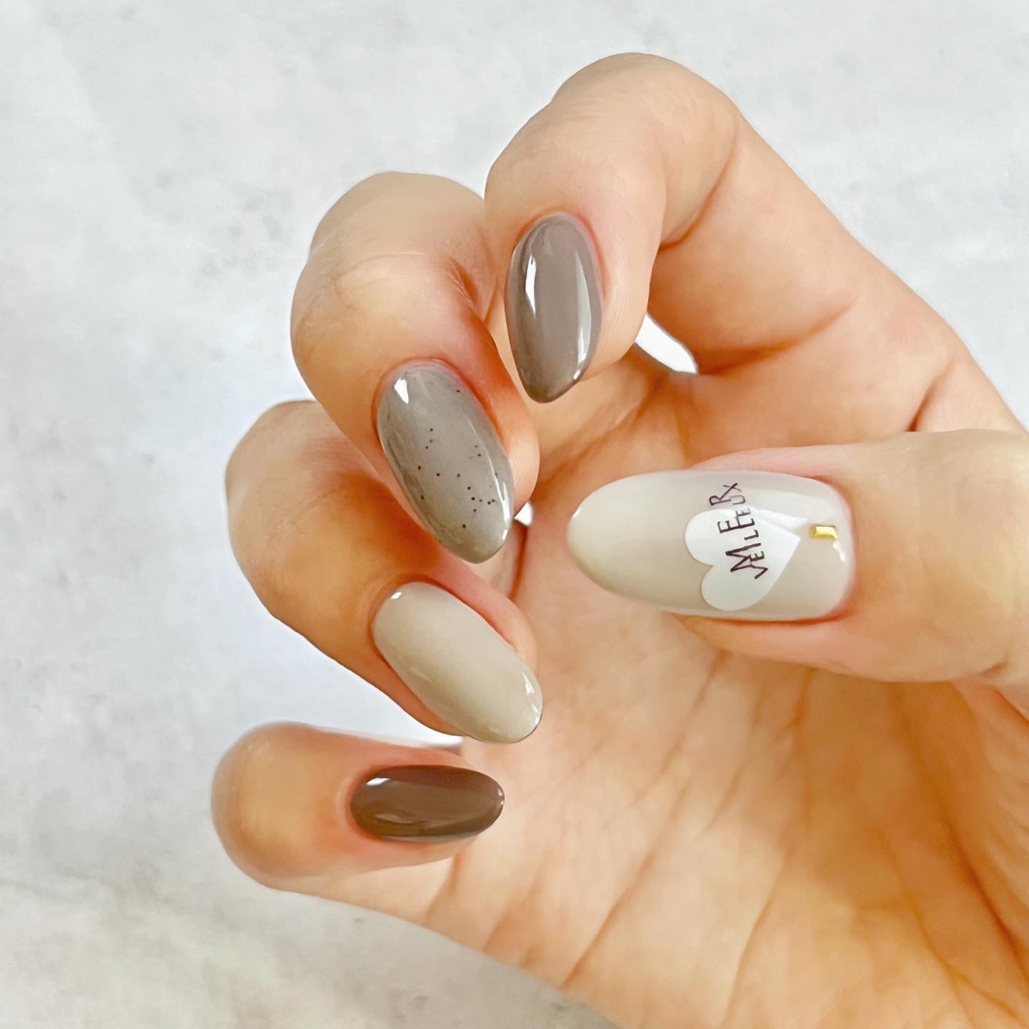 effrontee kyoko プロデュース Theorist ダークブラウン/tsumekira/ネイル用品を使ったクチコミ（2枚目）