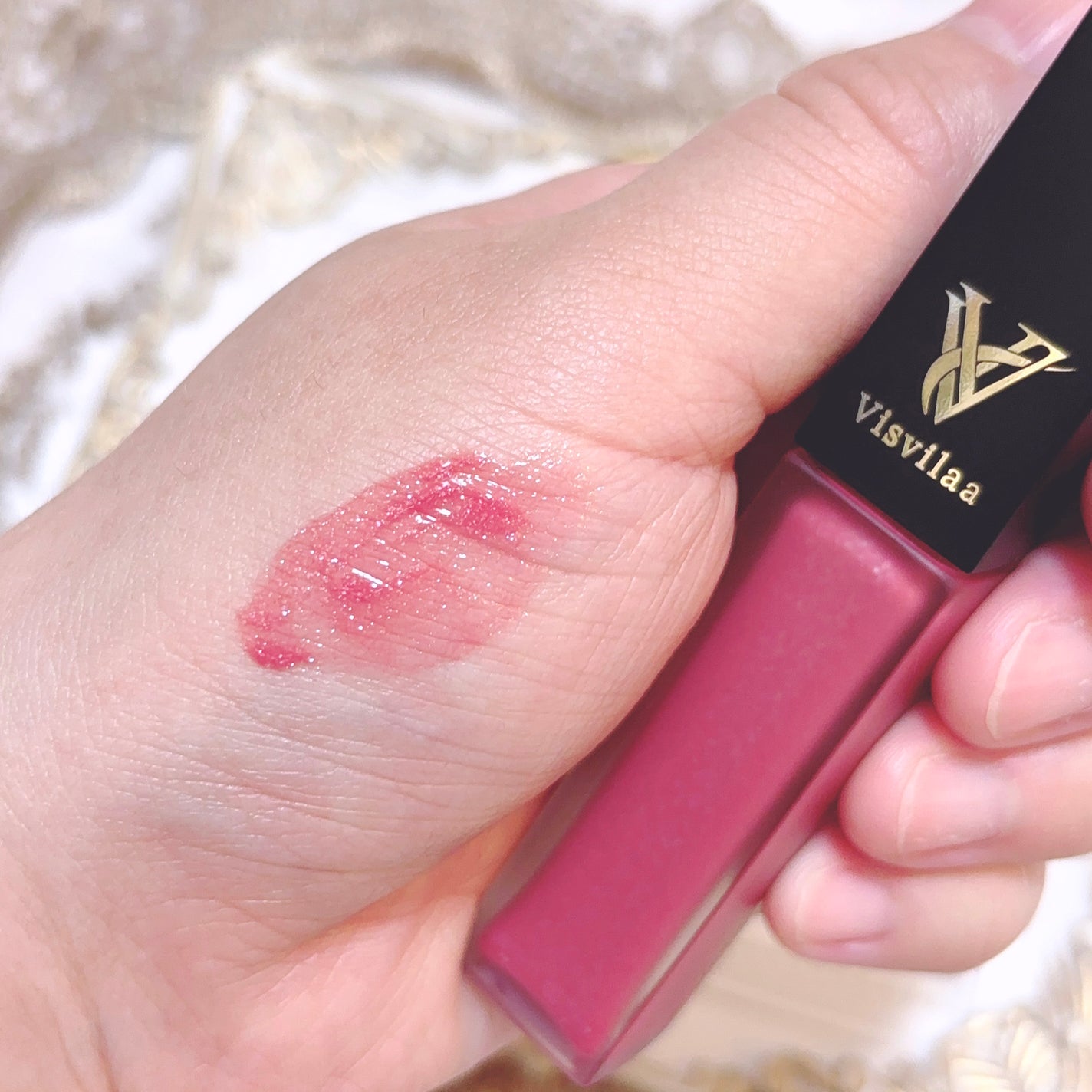 Vヴィヴィットロゼ リップグロス/Visvilaa/リップグロスを使ったクチコミ(4枚目)