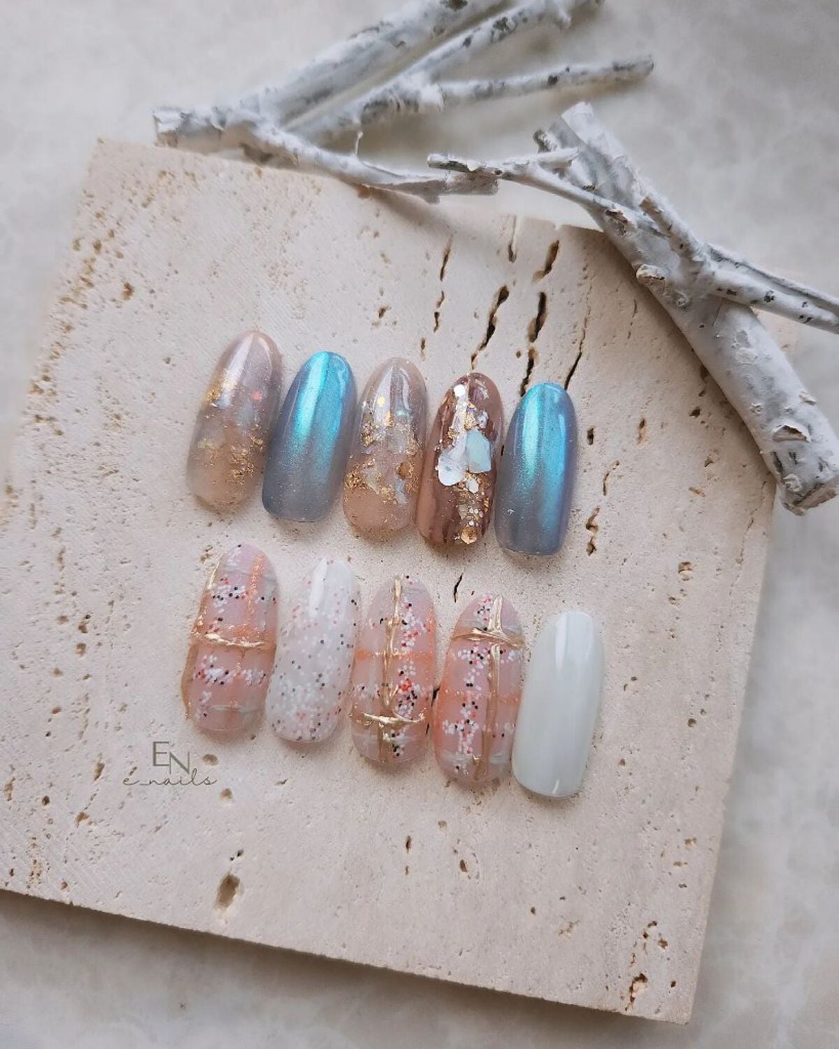 e_nails//フォロバ◎//ネイルとコスメ好きママ on LIPS 「かわいい系ニュアンスデザイン?2つ作ってみました👍🏻使用品はそ..」(2枚目)