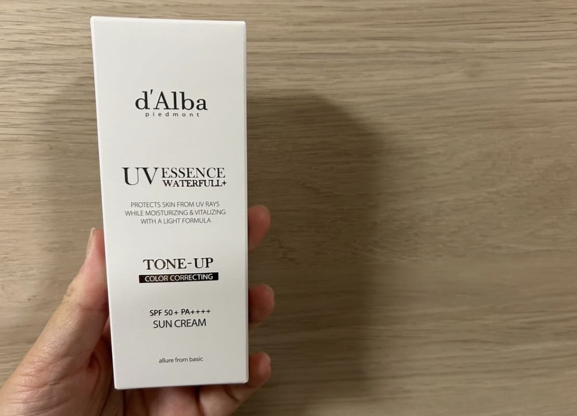 ウォータフルトーンアップサンクリーム/ダルバ/日焼け止めクリームを使ったクチコミ（2枚目）