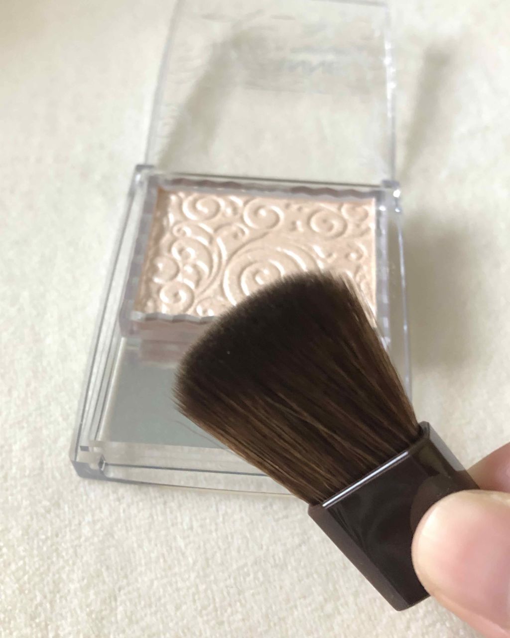 パールグロウハイライト/CEZANNE/パウダーハイライトを使ったクチコミ(2枚目)