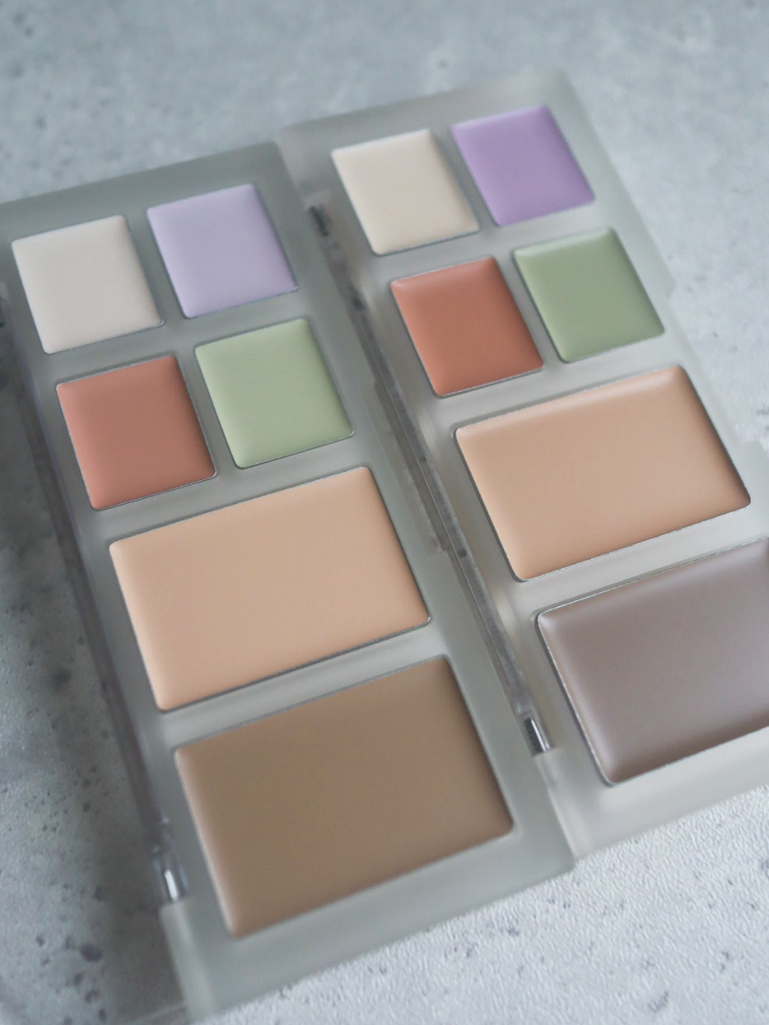 ブリージングコンシーラーパレット/Healus/パレットコンシーラーを使ったクチコミ(4枚目)