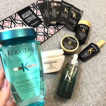 KERASTASEバン エクステンショニスト

頭皮マッサージ乾燥で悩んでいたら、たまたまケラスターゼのポップアップがやっていたので、スタッフの方に相談して、こちらのシャンプーを選んで頂きました❤️❤️