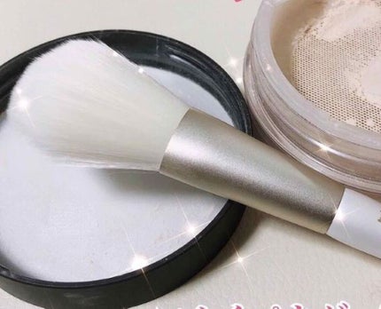 ルースパウダーブラシおすすめ16選【プチプラ・デパコス・携帯サイズ】使い方とお手入れ方法も紹介