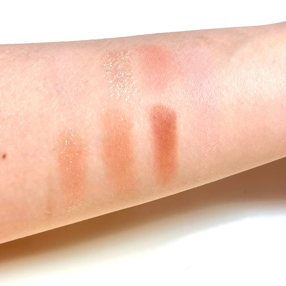 プレイトーンアイパレット/ETUDE/アイシャドウパレットを使ったクチコミ(2枚目)