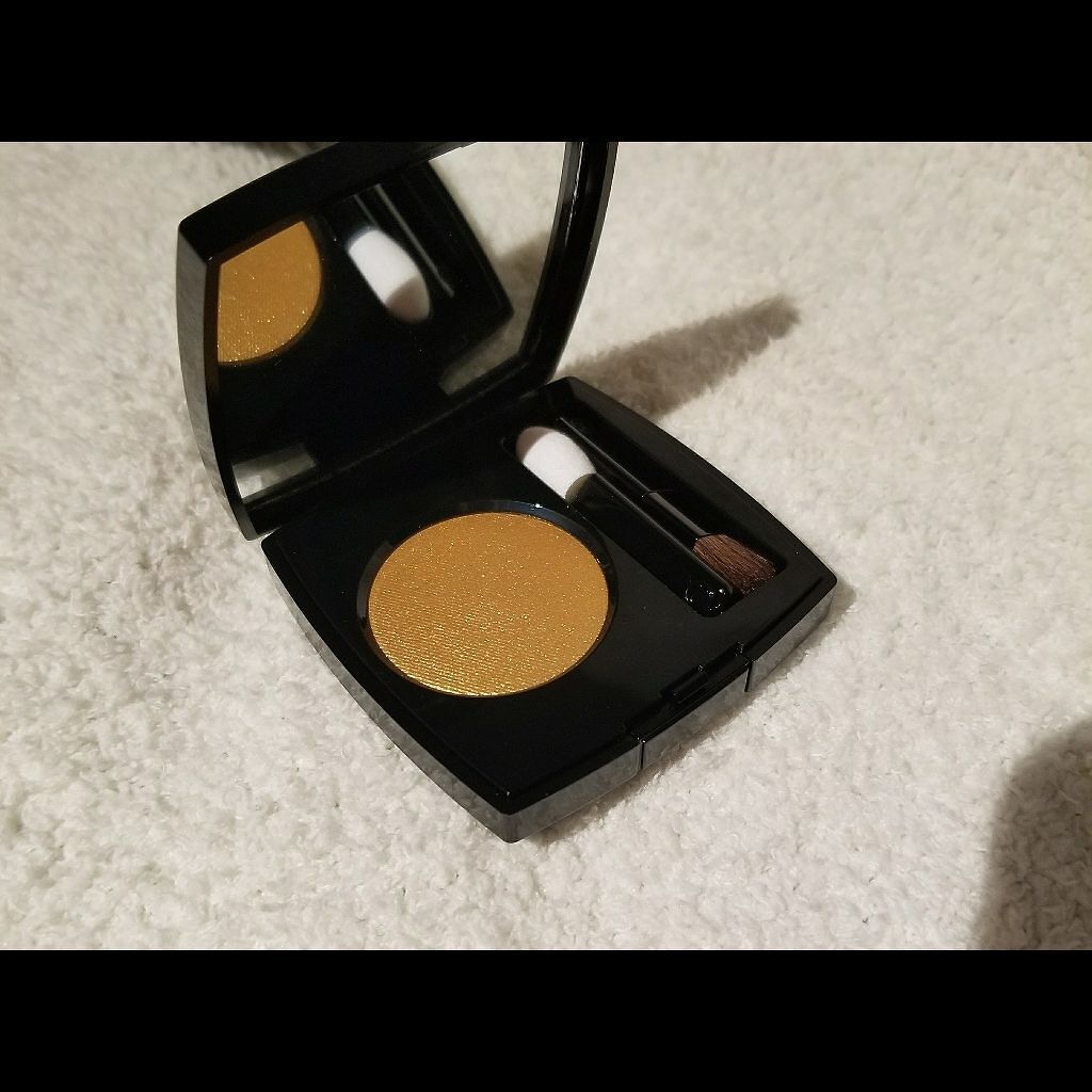 オンブル プルミエール プードゥル/CHANEL/単色アイシャドウを使ったクチコミ（1枚目）