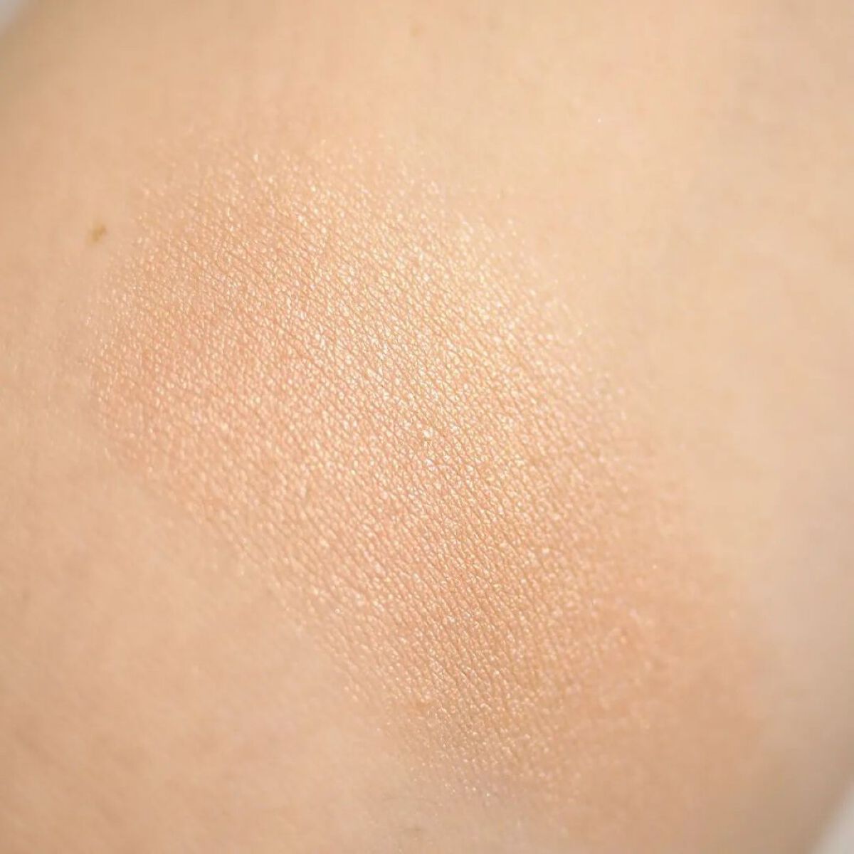 ローズグロウ イルミネーター /ローラ メルシエ/プレストパウダーを使ったクチコミ（3枚目）