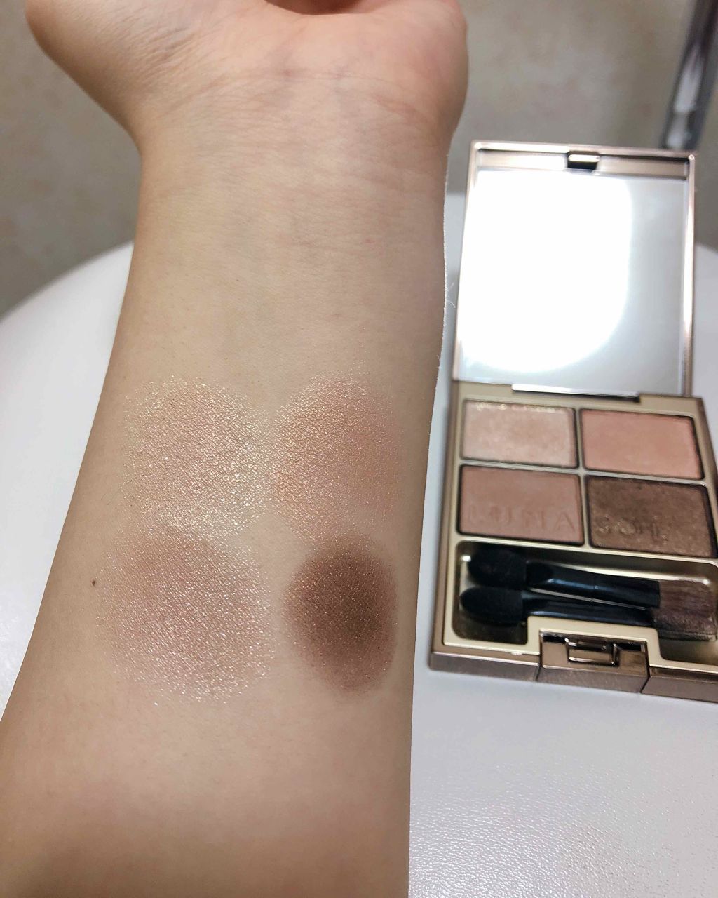 スキンモデリングアイズ/LUNASOL/アイシャドウパレットを使ったクチコミ(3枚目)