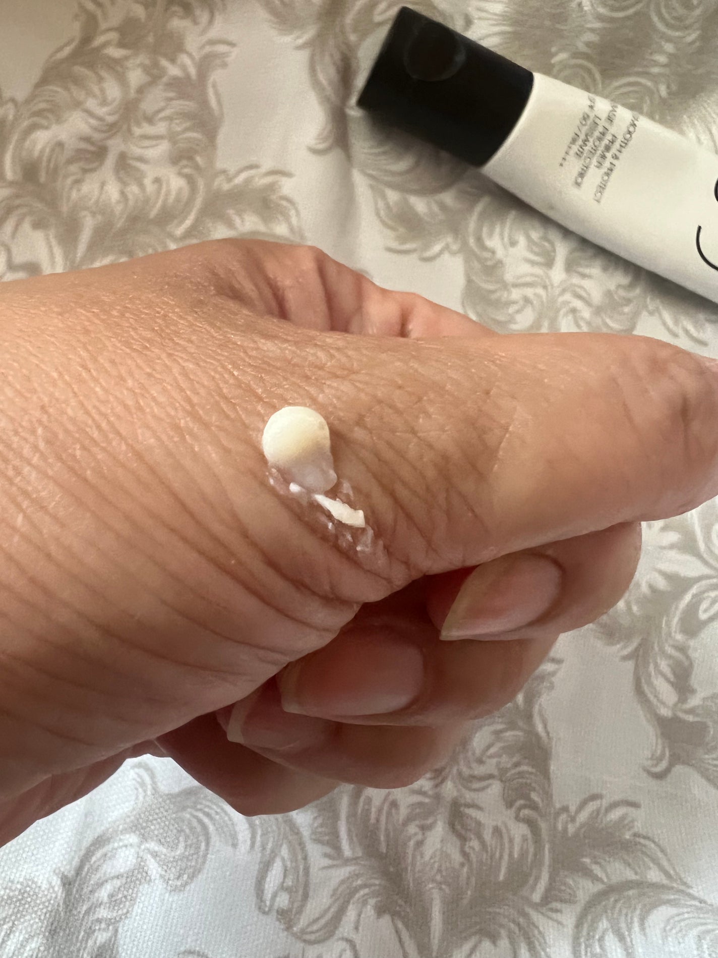 ポア&シャインコントロールプライマー/NARS/化粧下地を使ったクチコミ(2枚目)