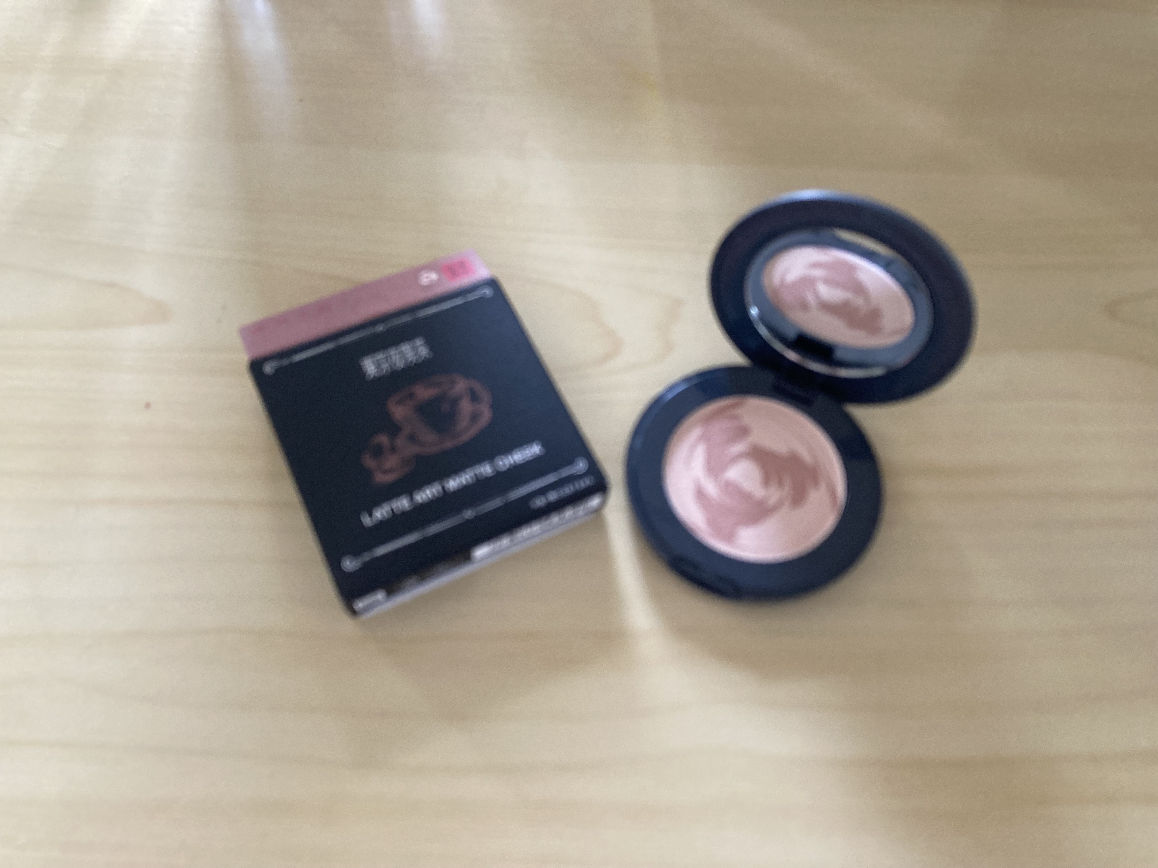 ラテアートマットチーク/KATE/パウダーチークを使ったクチコミ（1枚目）