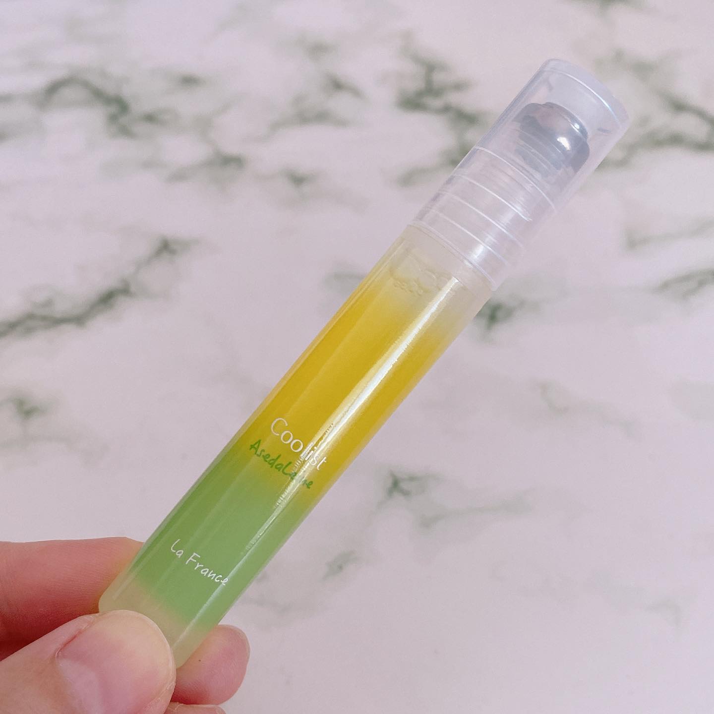 Coolist アセダレーヌ シャイニーラフランスのクチコミ「\塗るネッククーラー🩵/

クーリスト アセダレーヌ
シャイニー ラ・フランスの香り

首すじ.....」（3枚目）