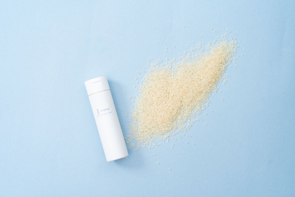 モイスチャーボディークリーム inaho