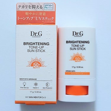 #Dr.G　#ドクタージー

サンスティック  ブライトニングアップ　¥1,760
SPF50+　PA++++

韓国発！体温でトロリと溶けて肌にしっかり密着する、バームタイプのUVスティック。
塗った