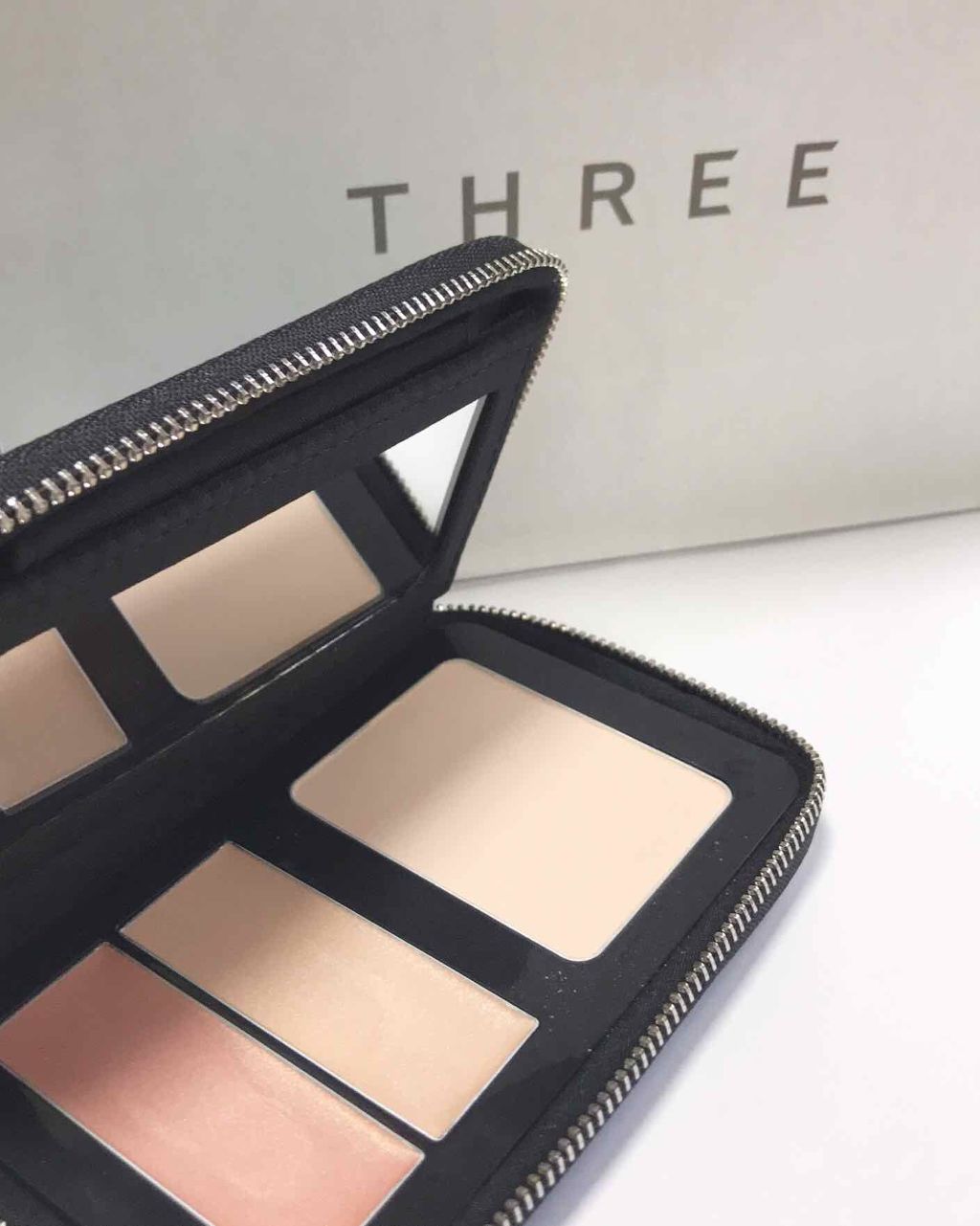 アルティメイトダイアフェネス ルースパウダー/THREE/ルースパウダーを使ったクチコミ（1枚目）