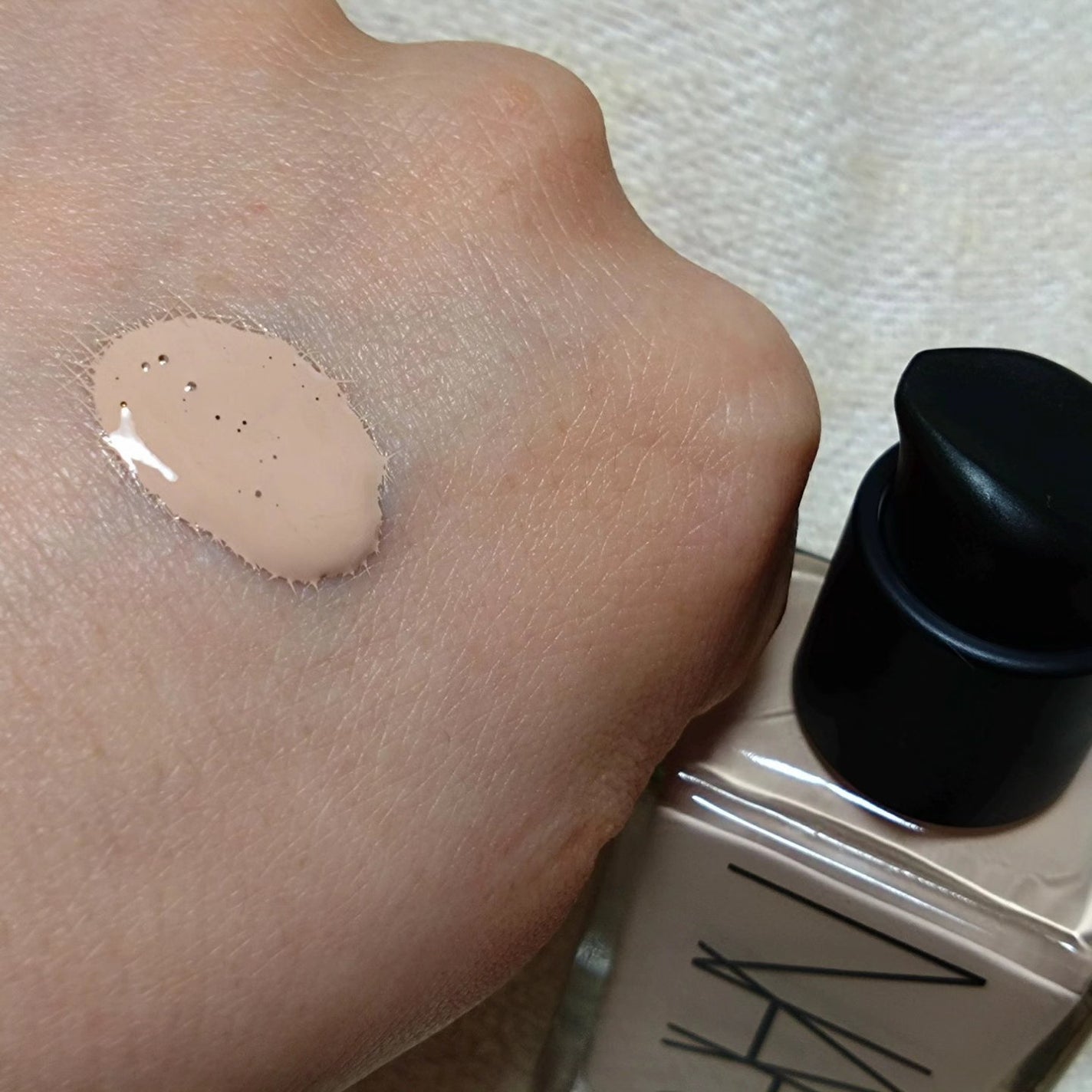 ライトリフレクティング ファンデーション/NARS/リキッドファンデーションを使ったクチコミ(4枚目)