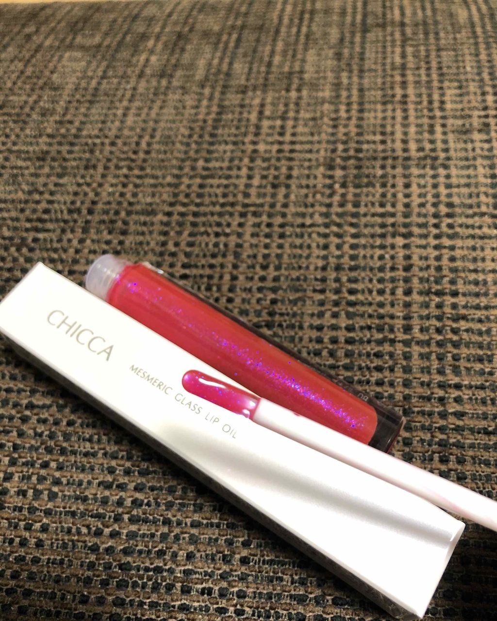 メスメリック グラスリップオイル 08 ダークアップル/CHICCA/リップグロスを使ったクチコミ（2枚目）