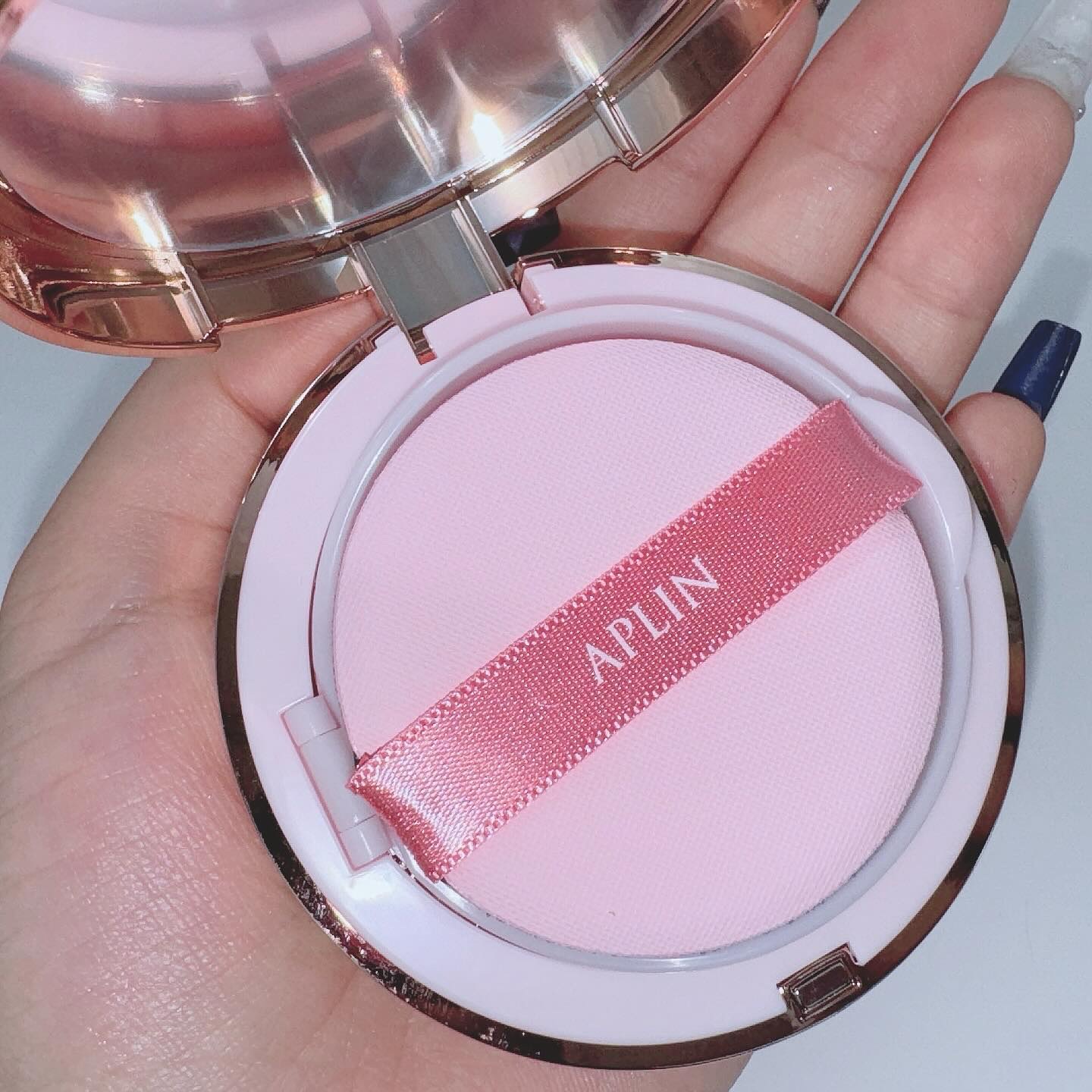 ピンクティーツリーカバークッション 17号 ポーセリンベージュ/APLIN/クッションファンデーションを使ったクチコミ（3枚目）