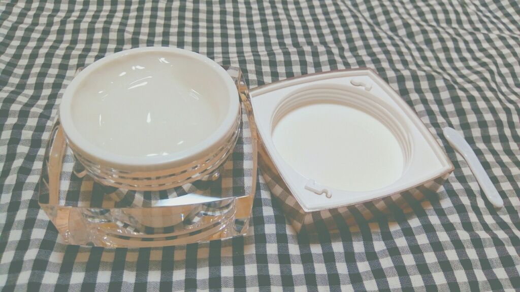 ザ・モデルフェイスジェル/SANDALPHON/フェイスクリームを使ったクチコミ（2枚目）