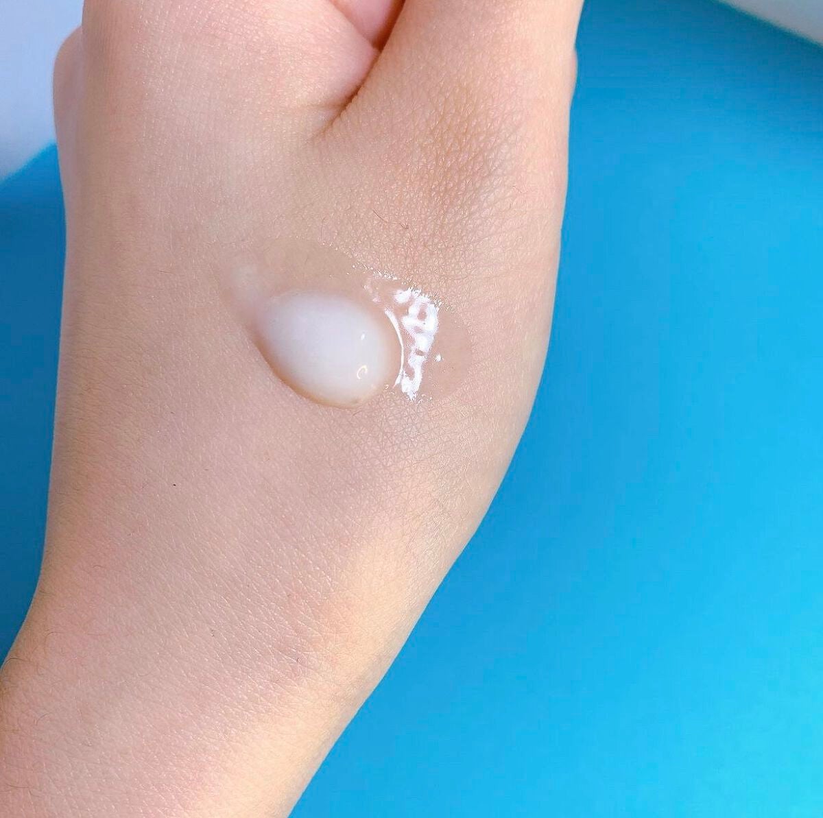 ホワイトリリー ハンド美容液/SHIRO/ハンドクリームを使ったクチコミ(2枚目)