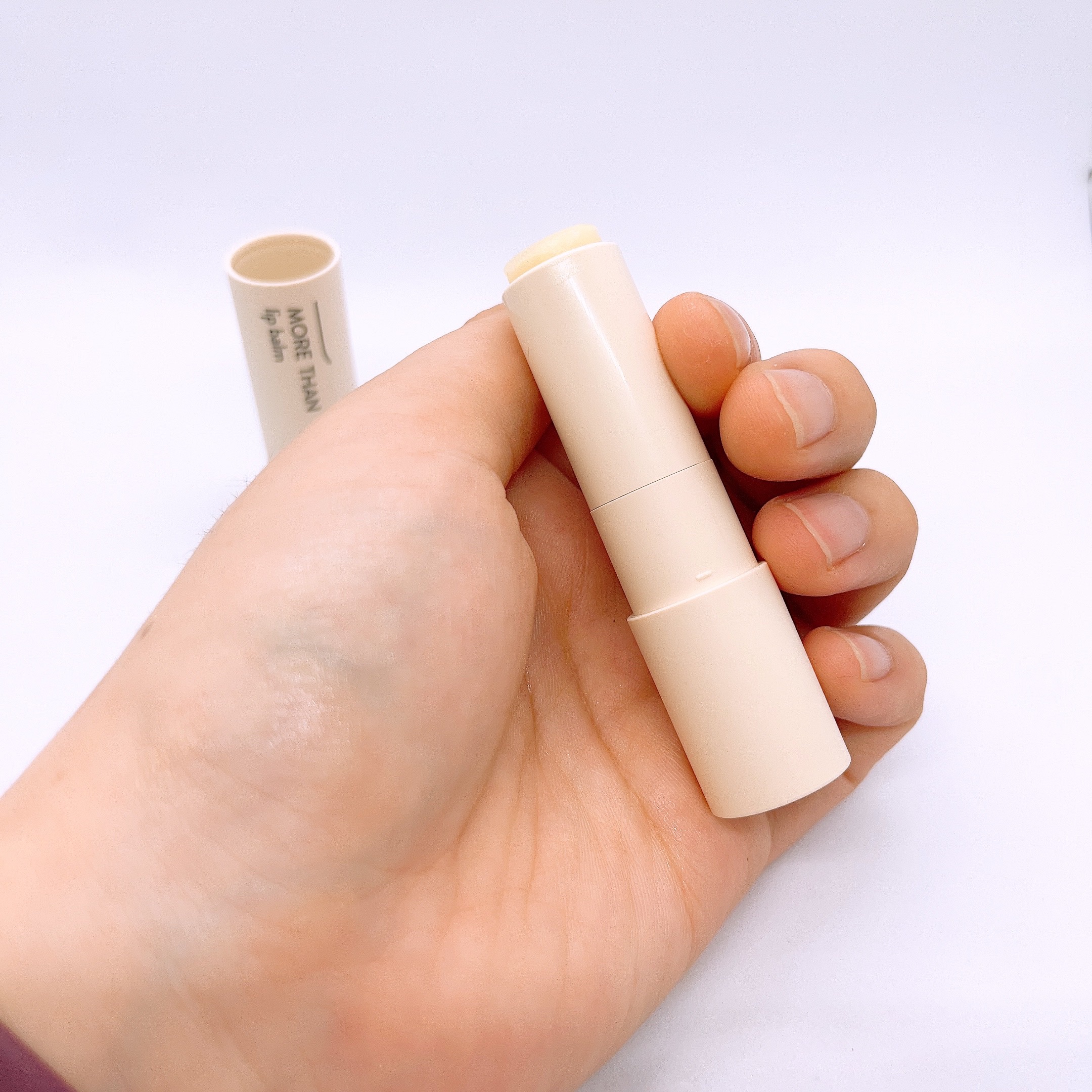 モア ザン リップバーム/SIORIS/リップバームを使ったクチコミ（3枚目）